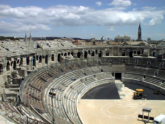 f12_Nimes.jpg 186.6K