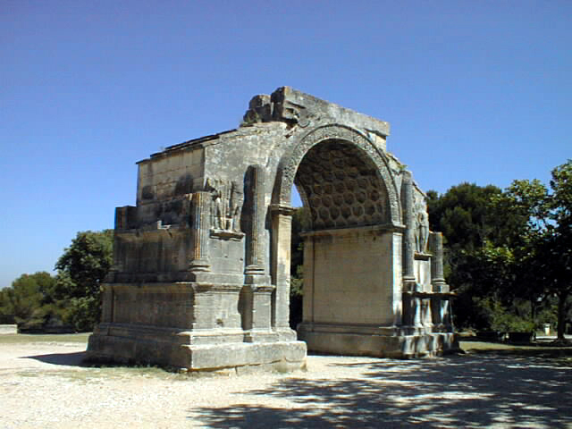 f27_Glanum.jpg 163.2K