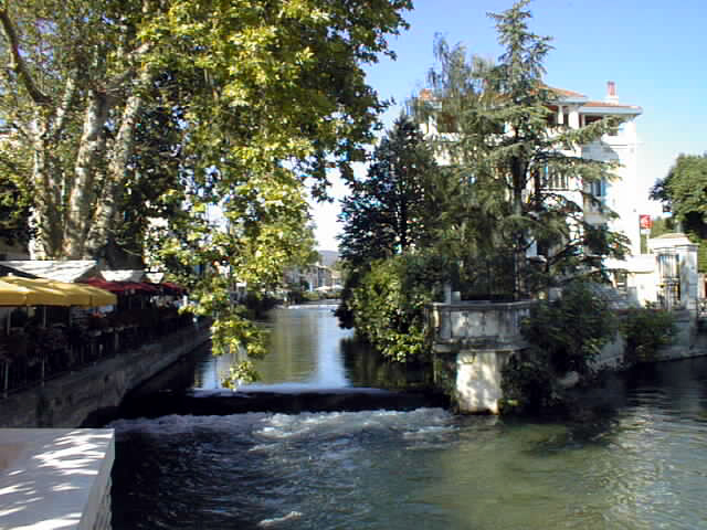 f49_Isle_de_la_Sorgue.jpg 195.8K