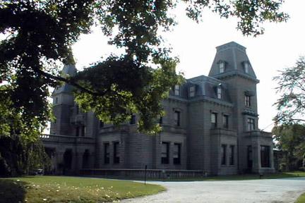surmer01.jpg (58622 bytes)